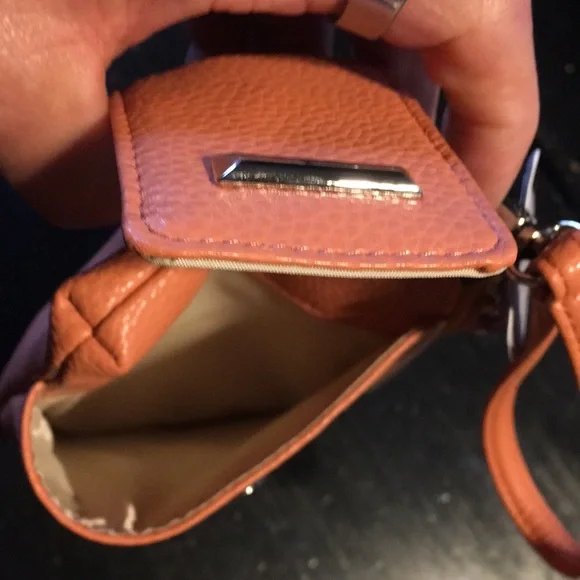 Wristlet - Picture 3 of 8